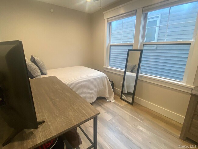 Building Photo - 18 Tennessee Ave