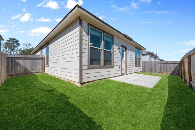 Building Photo - 20819 Adventure Wy