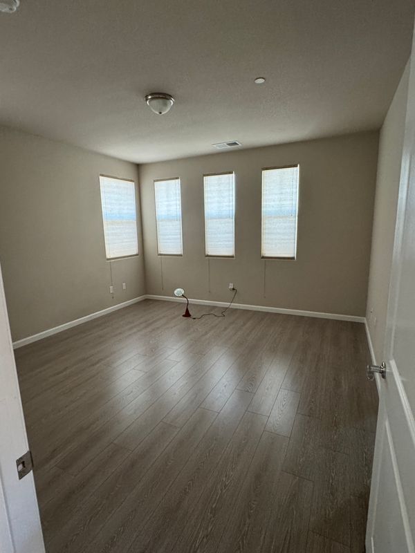 Building Photo - 532 Aspen Pl