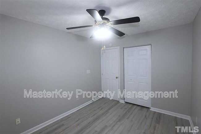 Building Photo - 2204 Springhill Ave