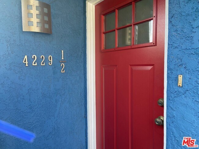 Building Photo - 4229 Gateway Ave