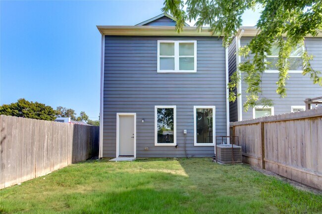 Building Photo - 4536 Sunflower St
