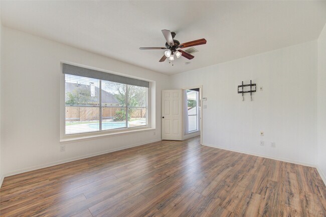 Building Photo - 6119 Rachels Ct