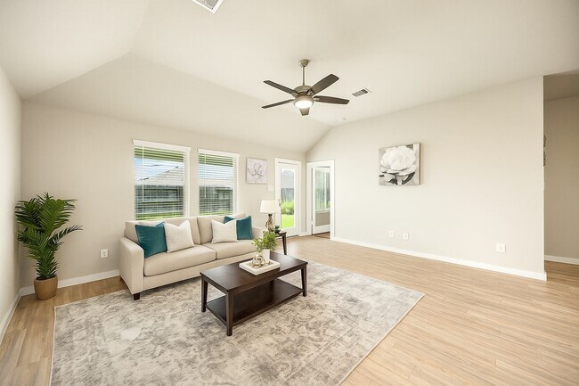 Building Photo - 723 Larkspur Shadow Dr