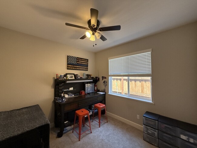 Building Photo - 3493 Rogue River Dr
