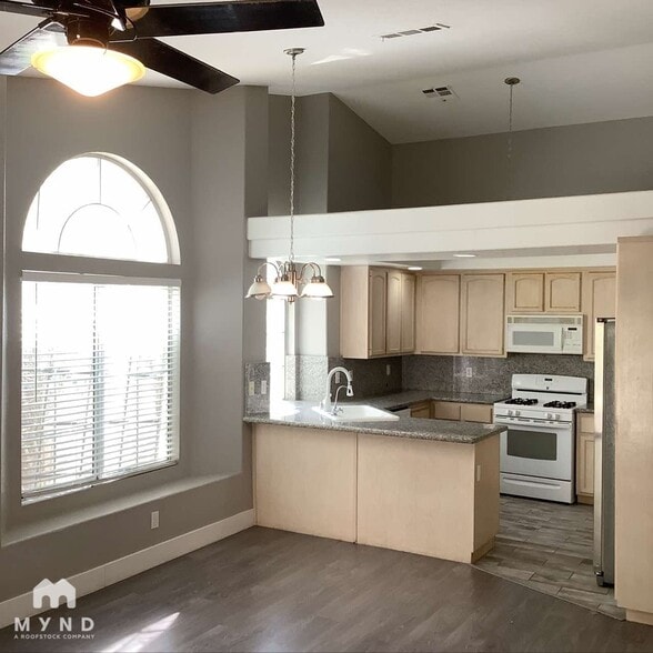 Building Photo - 9054 Claretta Dr