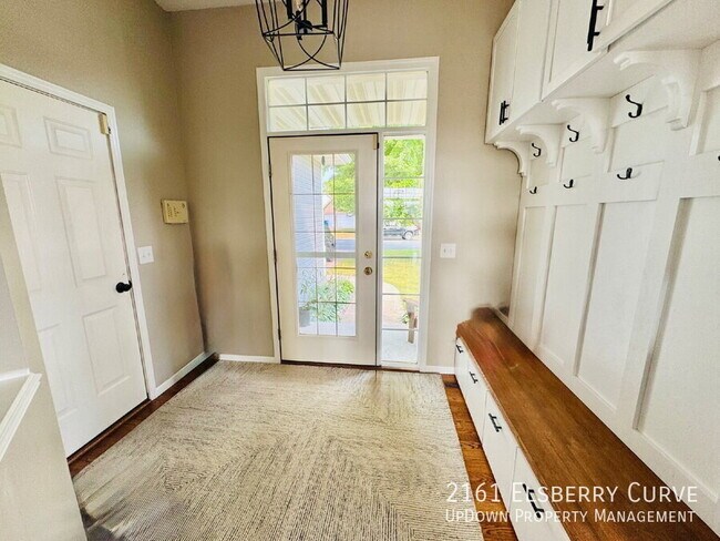 Building Photo - 2161 Elsberry Curv