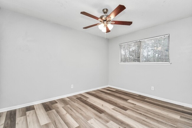 Building Photo - 24118 Spring Gum Dr