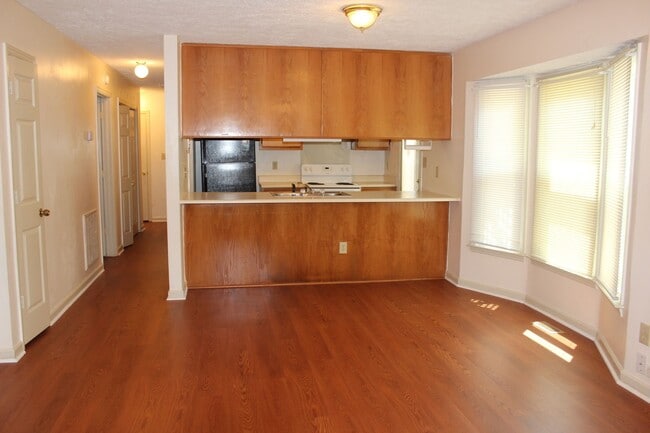 Building Photo - Reilly Rd. Area