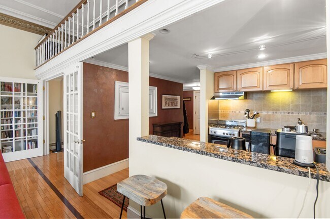 Building Photo - 64 Commonwealth Ave