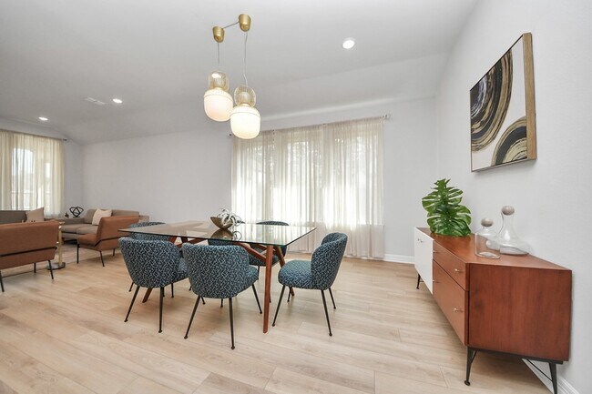 Building Photo - 9302 Blackwell Orchard Ln