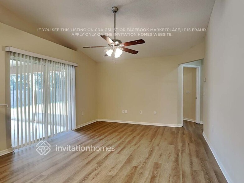 Building Photo - 2655 Green Valley Dr