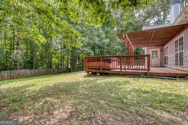 Building Photo - 255 Squire Ln