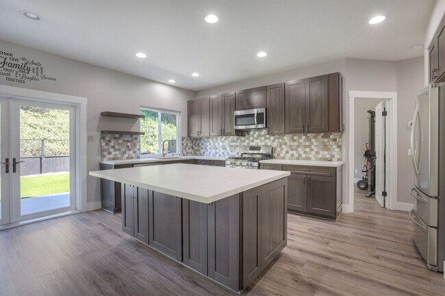 Building Photo - Spacious 5-Bedroom Lake Rancho Viejo Rental with Loft & No Rear Neighbors