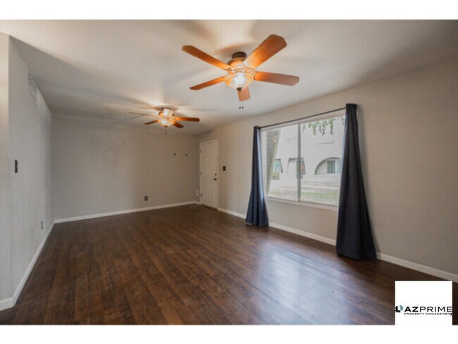 Building Photo - Exceptional 4/2.5 Mesa Townhouse Near ASU ...