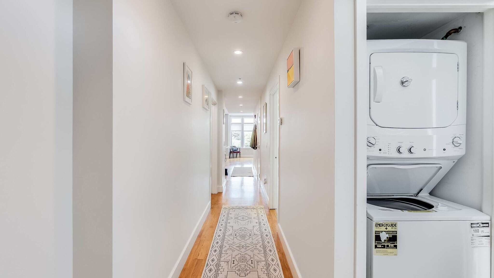 Building Photo - 275 9th St