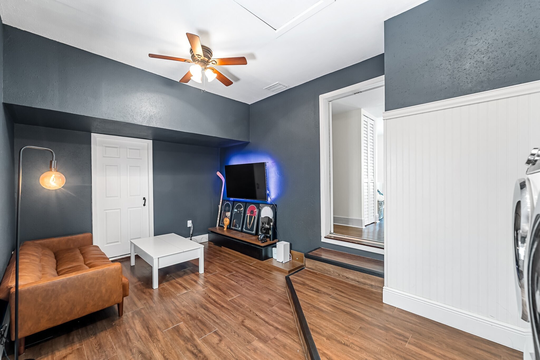 Building Photo - 308 E Ross Ave