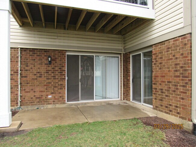 Building Photo - 1735 Chesapeake Ln