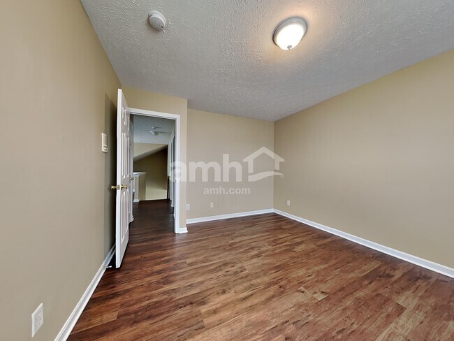 Building Photo - 8736 Gingerwood Ct