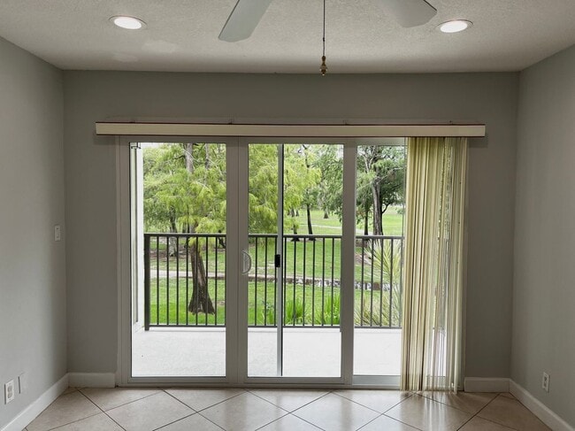 Building Photo - 8149 Lagos De Campo Blvd