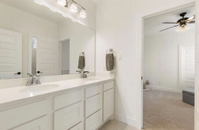 Building Photo - 25003 Stella Fls Ln