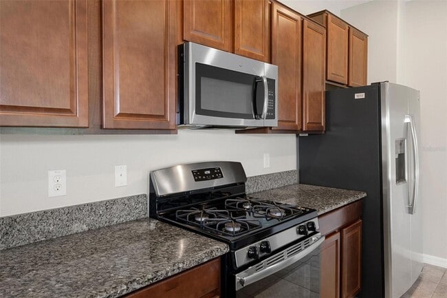 Building Photo - 16858 Red Brick Ln
