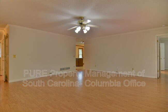 Building Photo - 517 Sparkleberry Ln