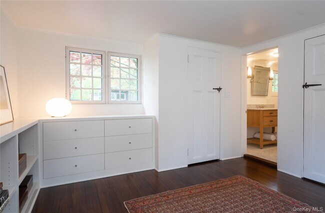 Building Photo - 291 Rye Beach Ave