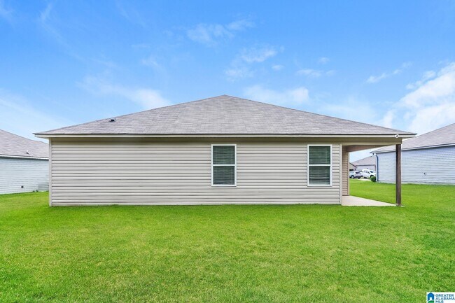 Building Photo - 281 Hillcrest Dr