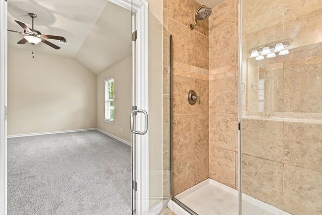 Building Photo - 10724 Masters Cir