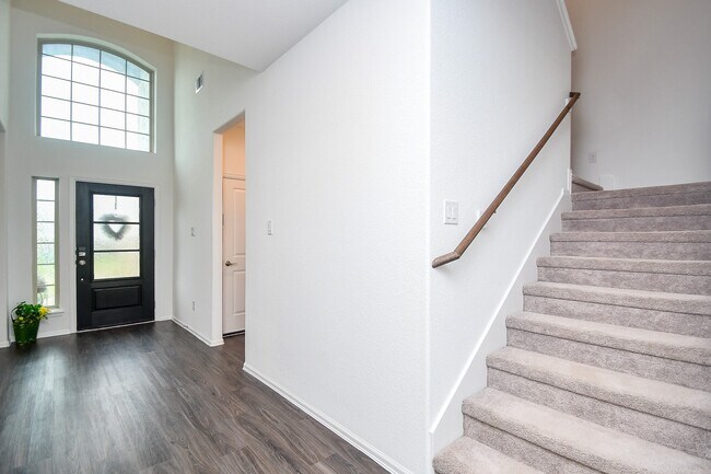 Building Photo - 7806 Muhly Brook Trl
