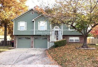 Building Photo - Charming Single Family Home in Greenwood’s...
