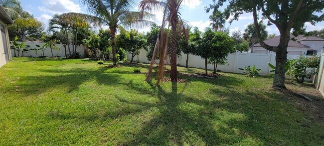 Building Photo - 7112 Spindle Tree Ln