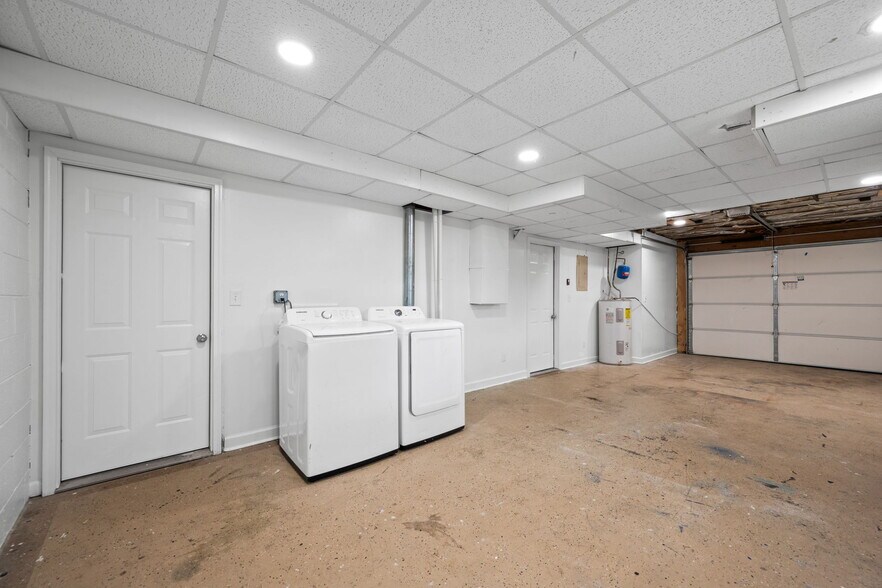 Building Photo - 3421 Betty Ln