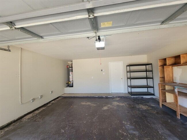 Building Photo - 6327 Hayman Dr