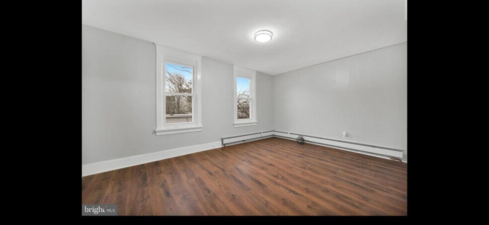 Building Photo - 1222 Greenwich St