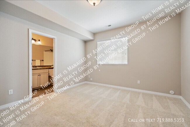 Building Photo - 10402 Capital Peak Way