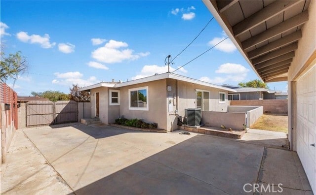 Building Photo - 1326 W Ave H10