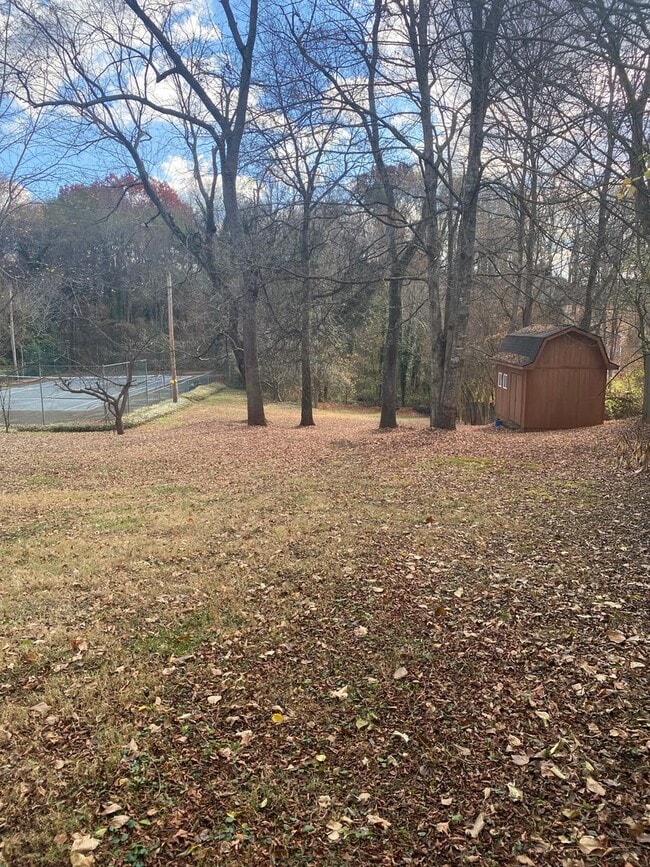 Building Photo - 3438 Topside Rd