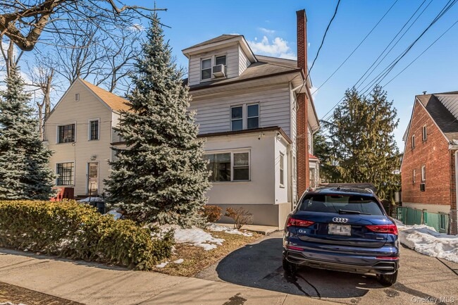 Building Photo - 5630 Riverdale Ave