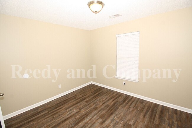 Building Photo - 9532 Chi Chi Cove