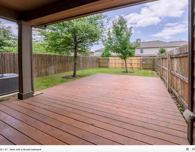 Building Photo - 13400 Briarwick Dr