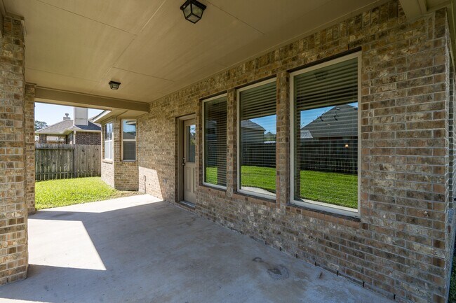Building Photo - 22918 Caverly Ln