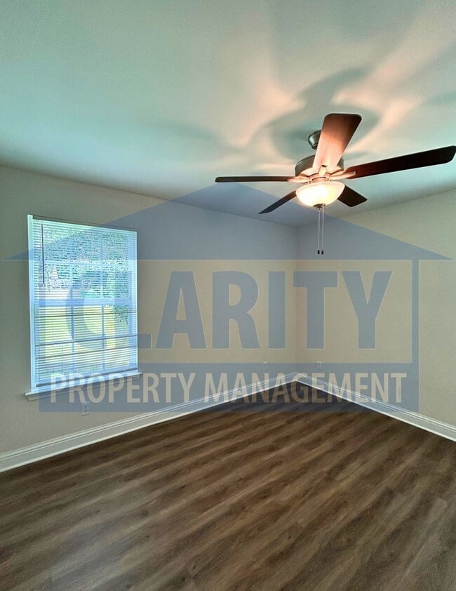 Building Photo - Newly constructed House w/ 3 Bedrooms!
