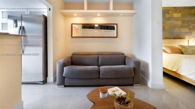 Building Photo - 626 Meridian Ave