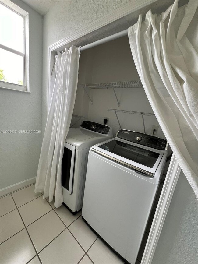 Building Photo - 4455 SW 160th Ave