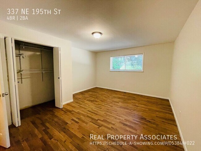Building Photo - 337 NE 195th St