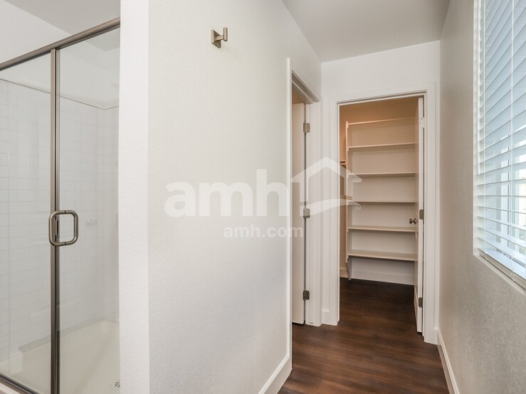 Building Photo - 6541 Enlightenment Dr
