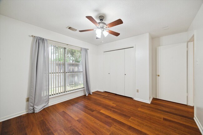 Building Photo - 1020 Sugardale Ct
