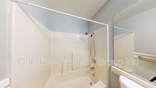 Building Photo - 2225 23rd Ave